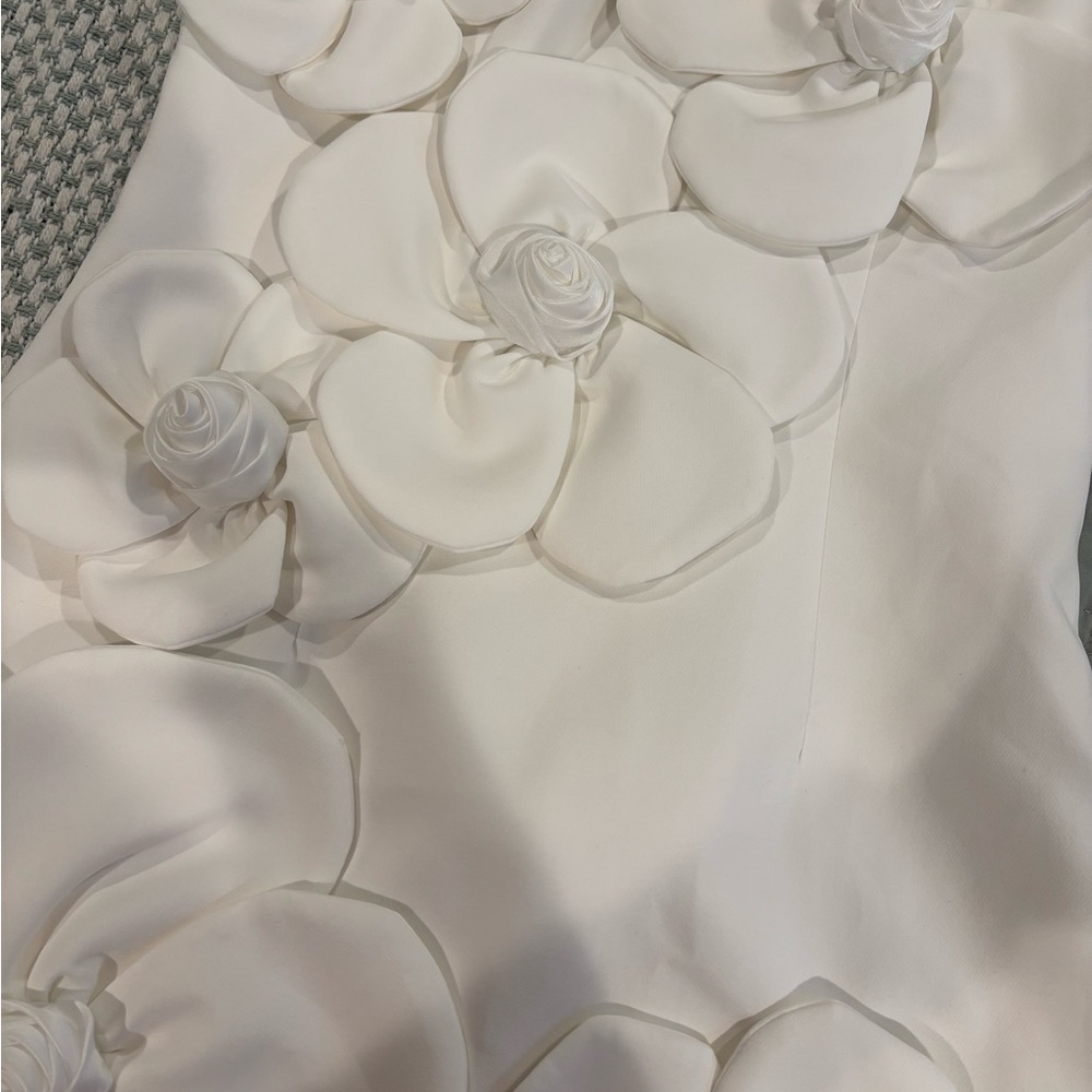 Miss Rosier Liane White Floral Off-shoulder Mini Dress - Picture 5 of 9